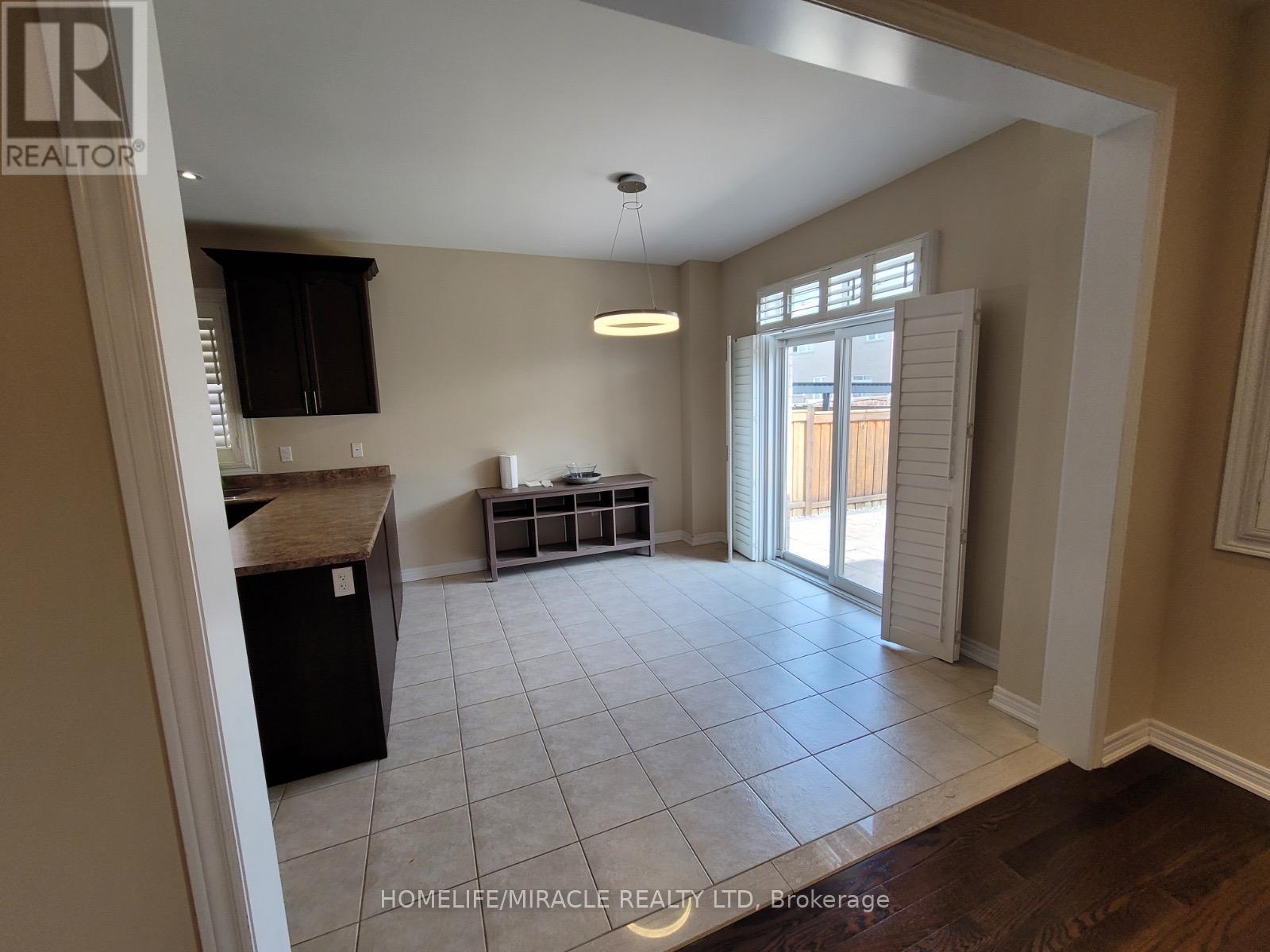 7 Campwood Crescent, Brampton, Ontario  L6P 3S5 - Photo 16 - W12957644