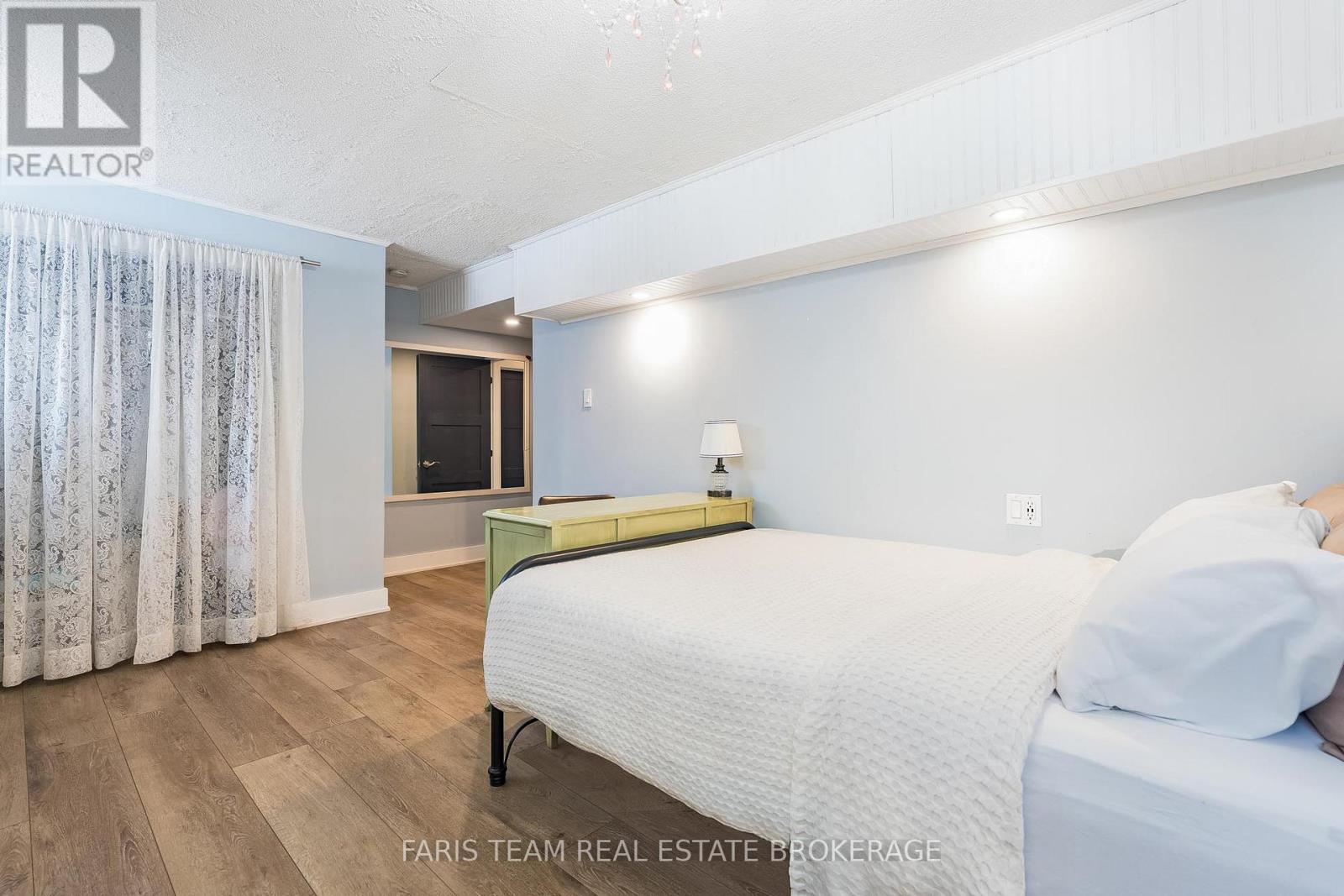 2263 25th Side Road, Innisfil, Ontario  L9S 2E5 - Photo 25 - N12797060