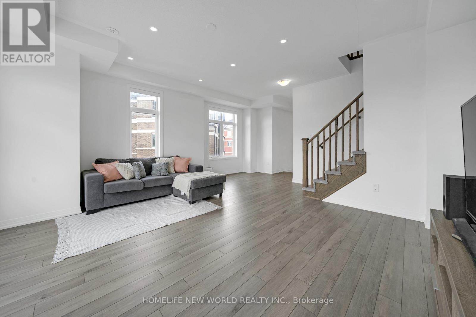 61 Carneros Way, Markham, Ontario  L6B 1R2 - Photo 16 - N12955928