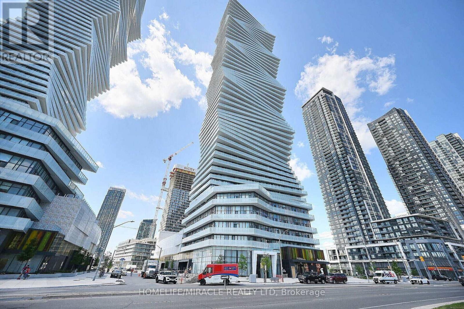 522 - 3900 CONFEDERATION PARKWAY, Mississauga, Ontario