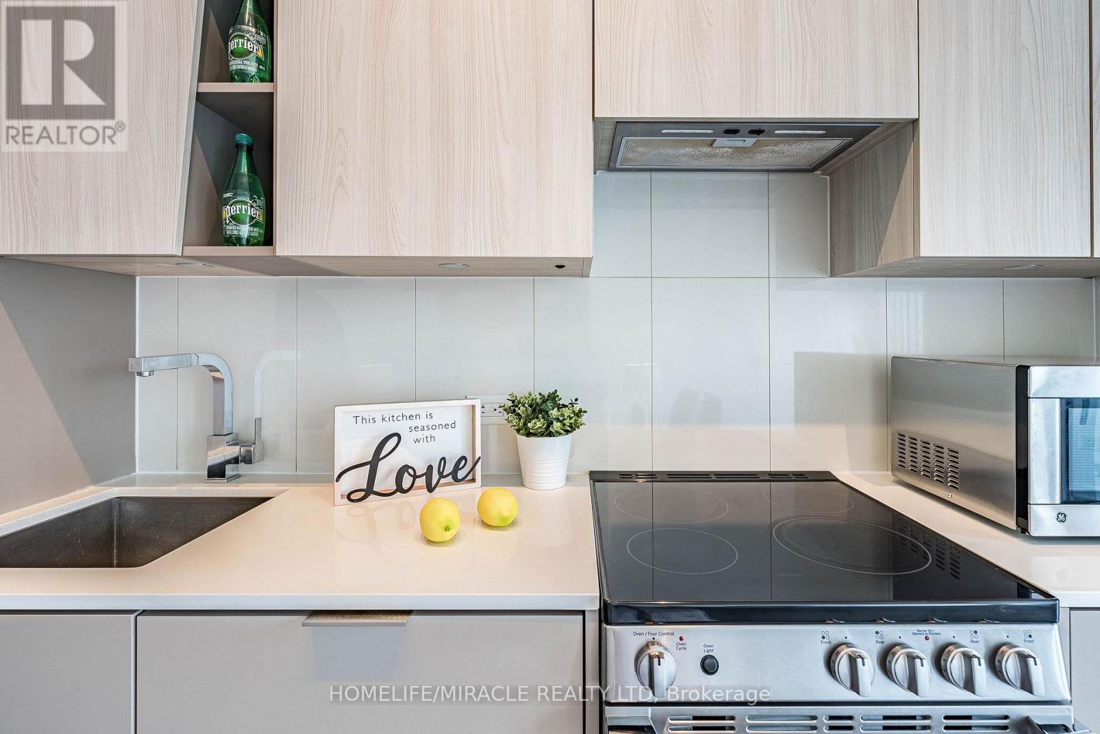 522 - 3900 Confederation Parkway, Mississauga, Ontario L5B 0M3 - Photo 20 - W12778388