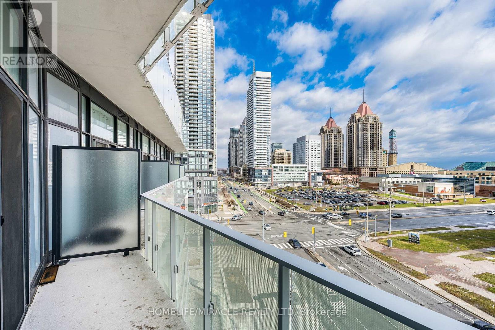 522 - 3900 Confederation Parkway, Mississauga, Ontario L5B 0M3 - Photo 32 - W12778388