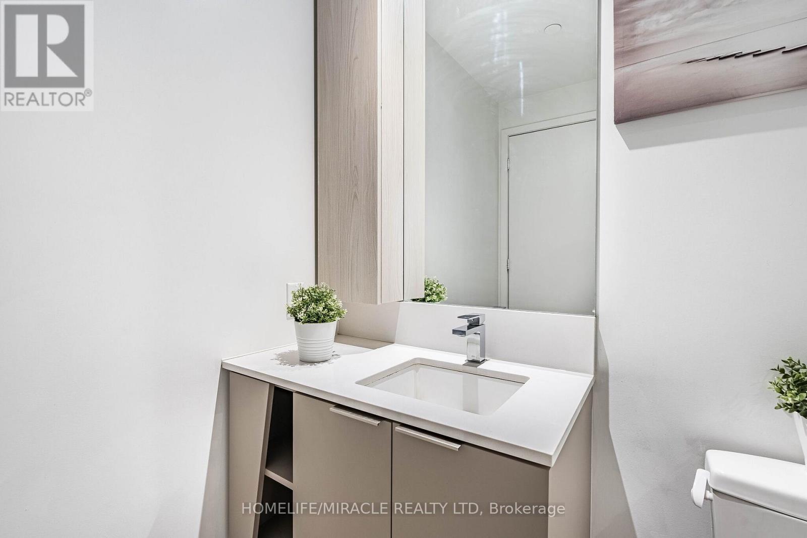 522 - 3900 Confederation Parkway, Mississauga, Ontario L5B 0M3 - Photo 28 - W12778388