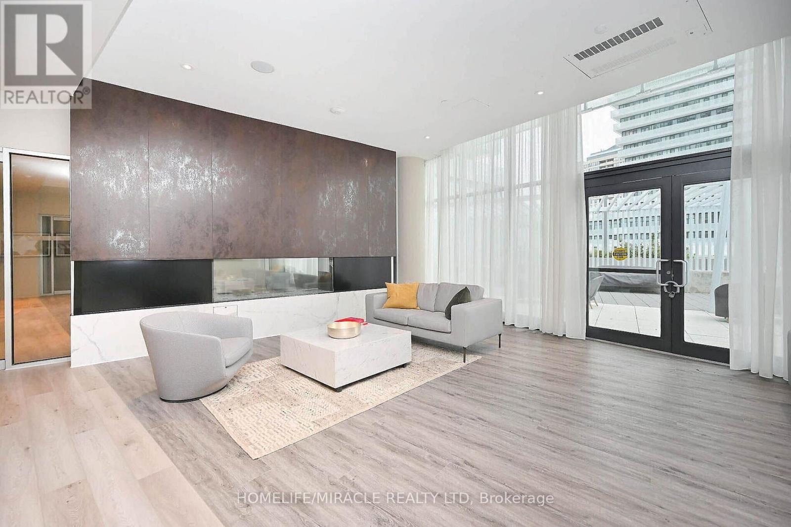 522 - 3900 Confederation Parkway, Mississauga, Ontario L5B 0M3 - Photo 39 - W12778388