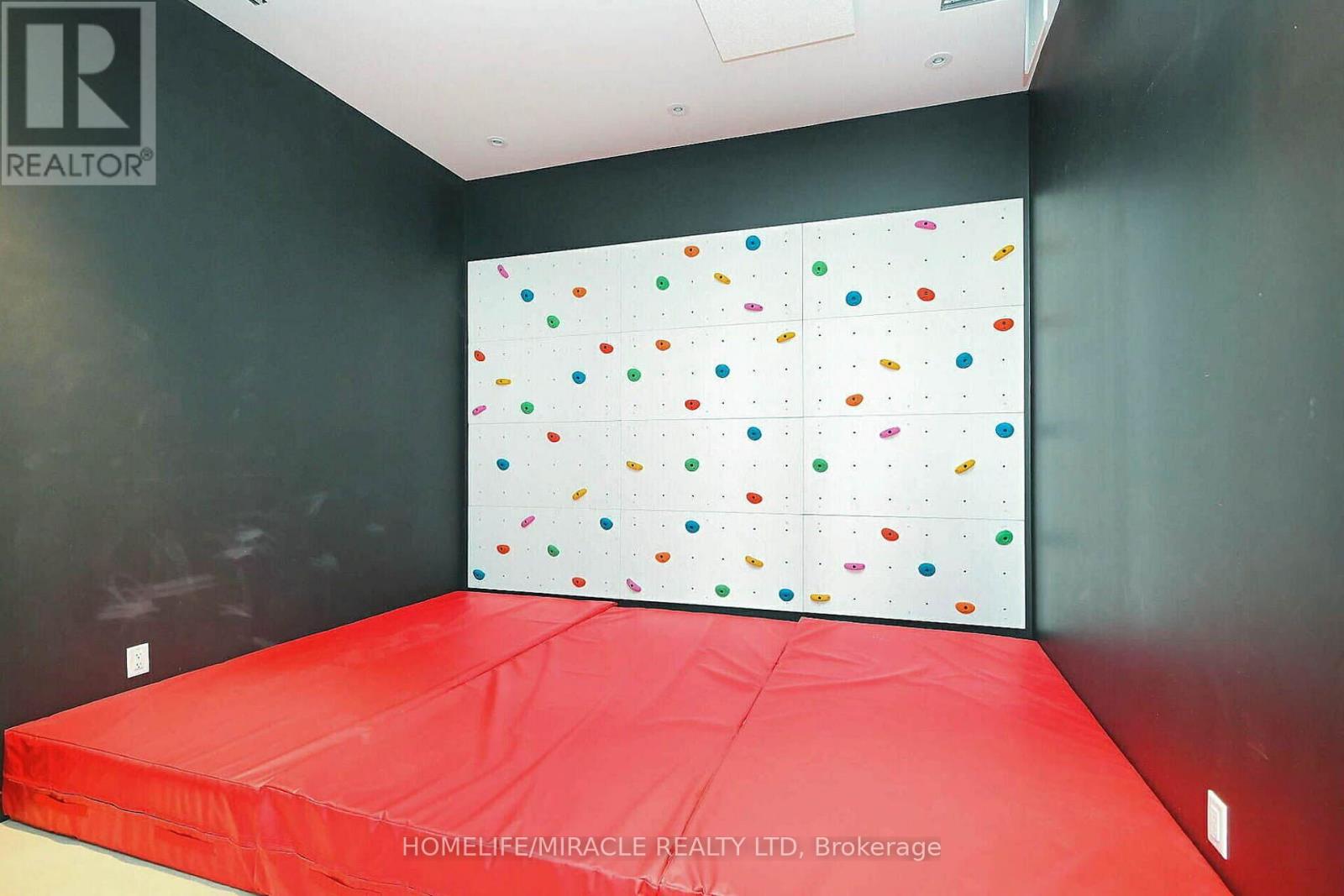 522 - 3900 Confederation Parkway, Mississauga, Ontario L5B 0M3 - Photo 43 - W12778388