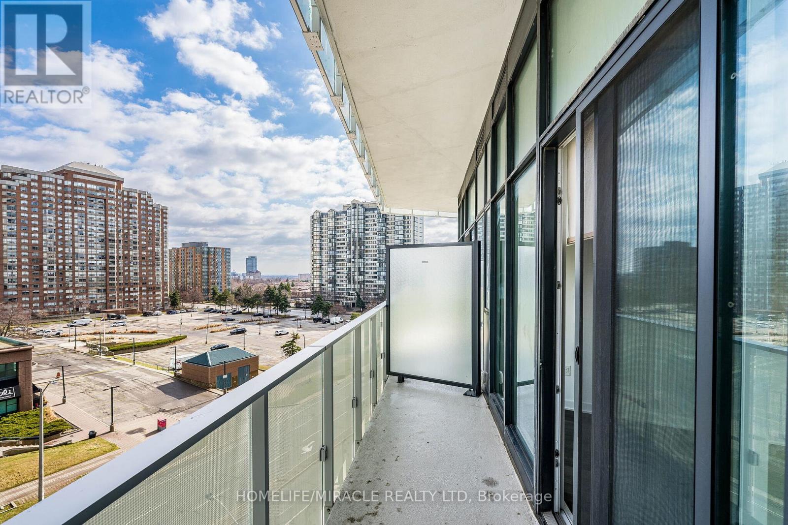 522 - 3900 Confederation Parkway, Mississauga, Ontario L5B 0M3 - Photo 29 - W12778388