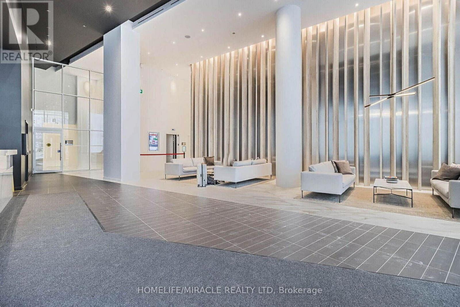 522 - 3900 Confederation Parkway, Mississauga, Ontario L5B 0M3 - Photo 5 - W12778388