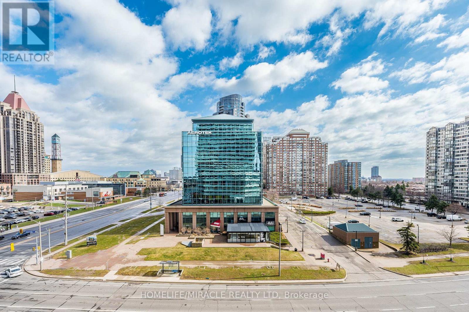 522 - 3900 Confederation Parkway, Mississauga, Ontario L5B 0M3 - Photo 34 - W12778388