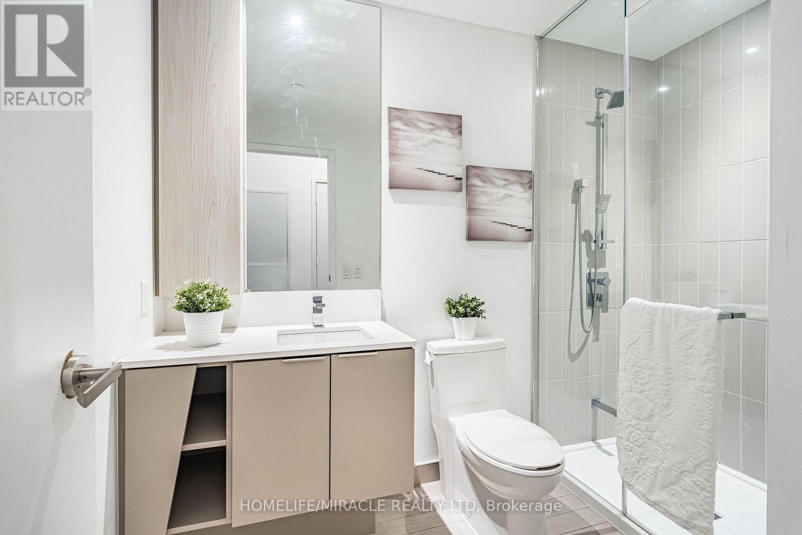 522 - 3900 Confederation Parkway, Mississauga, Ontario L5B 0M3 - Photo 26 - W12778388