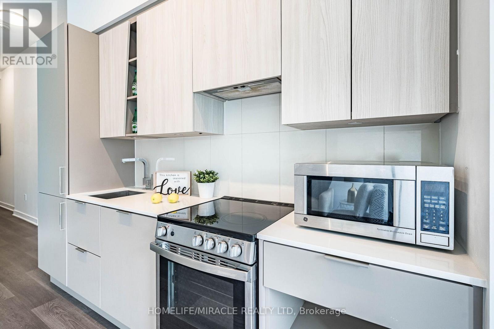 522 - 3900 Confederation Parkway, Mississauga, Ontario L5B 0M3 - Photo 19 - W12778388