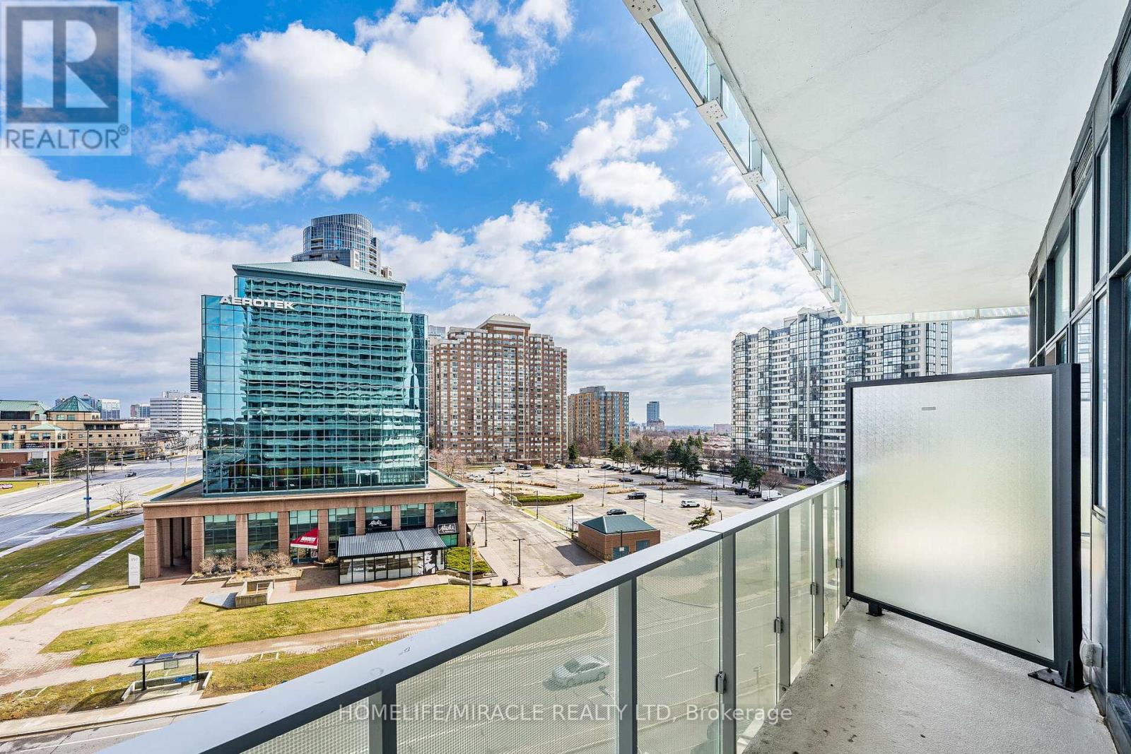 522 - 3900 Confederation Parkway, Mississauga, Ontario L5B 0M3 - Photo 30 - W12778388