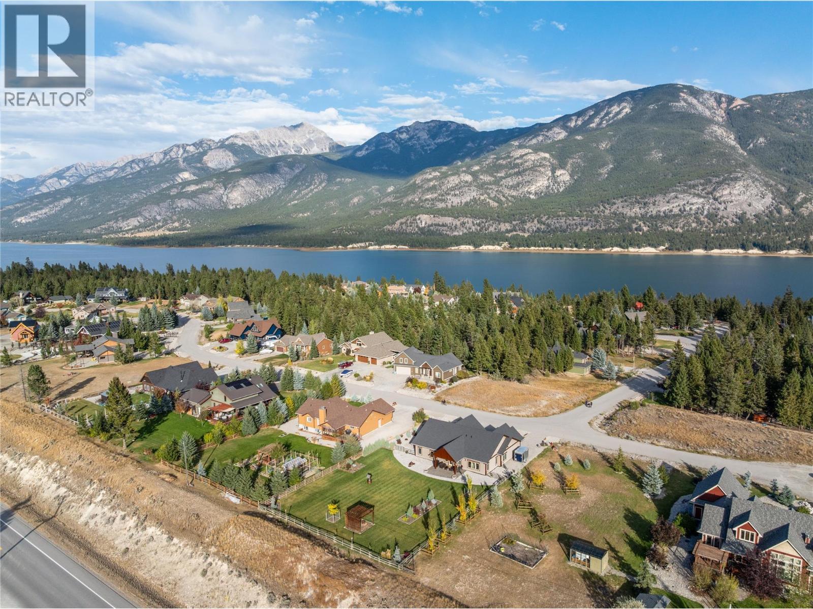 6909 Columbia Ridge Drive, Fairmont Hot Springs, British Columbia  V0B 1L2 - Photo 38 - 10382026