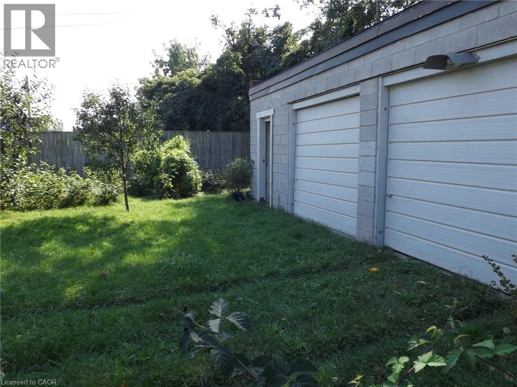 5815 Main Street, Niagara Falls, Ontario  L2G 5Z6 - Photo 12 - 40817617