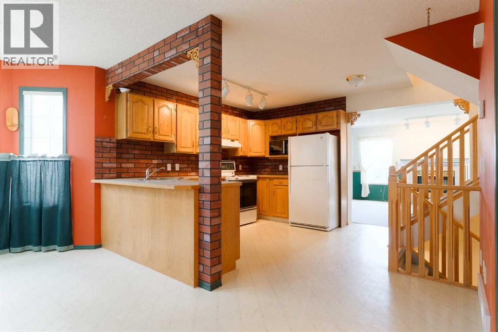 507 Citadel Terrace Nw, Calgary, Alberta  T3G 3X3 - Photo 2 - A2283431