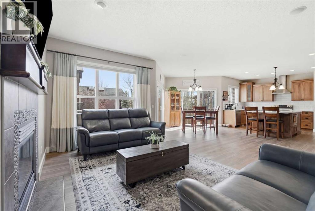 160 Crystal Green Drive SE, Okotoks, Alberta  T1S 0C8 - Photo 3 - A2297437