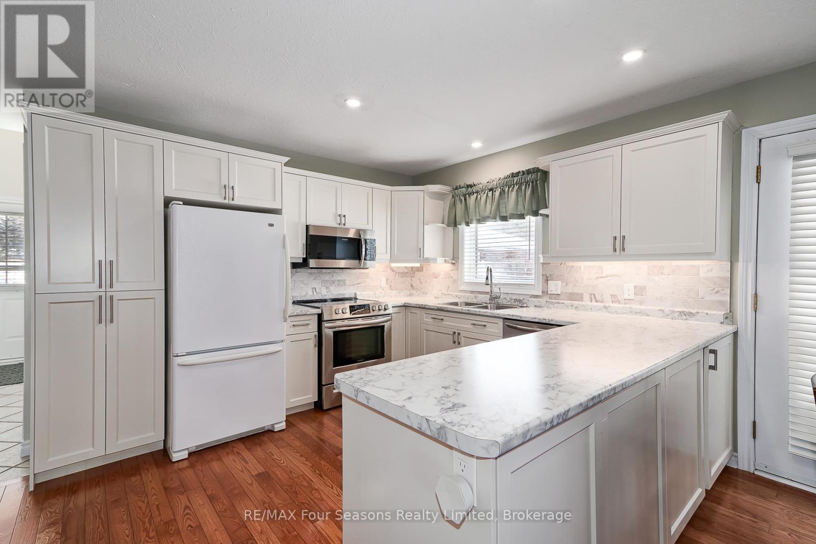 4 - 275 Huron Street, Clearview, Ontario  L0M 1S0 - Photo 7 - S12838340