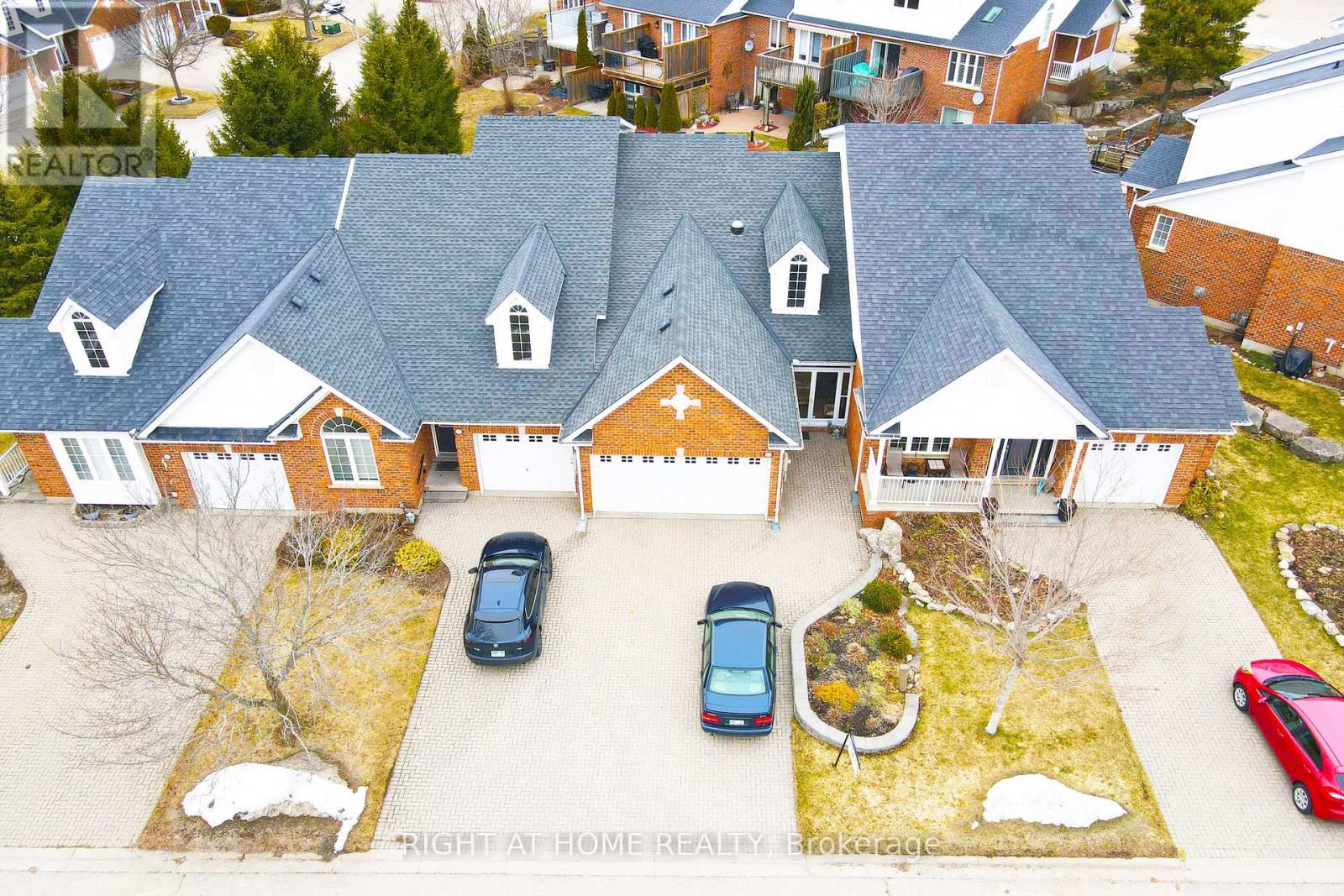 174 Riverwalk Place, Guelph/eramosa, Ontario N0B 2K0 - Photo 2 - X12951524