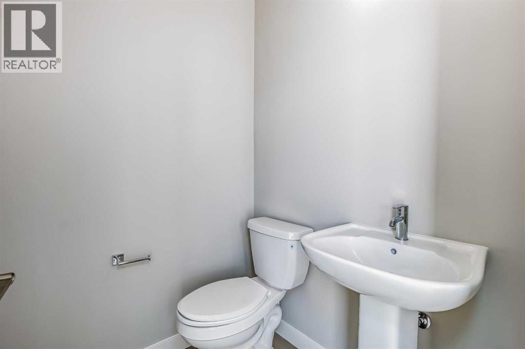 291 Waterford Heights, Chestermere, Alberta  T1X 3B6 - Photo 16 - A2299086