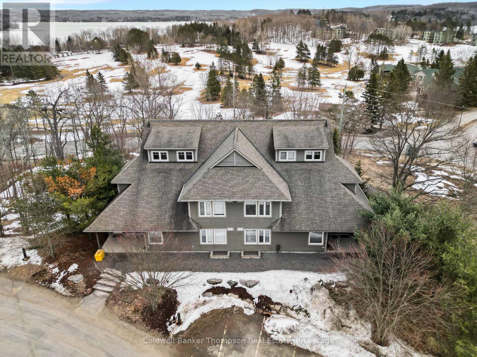 302 - 1 Tree Tops Lane, Huntsville, Ontario  P1H 1A9 - Photo 2 - X12957720