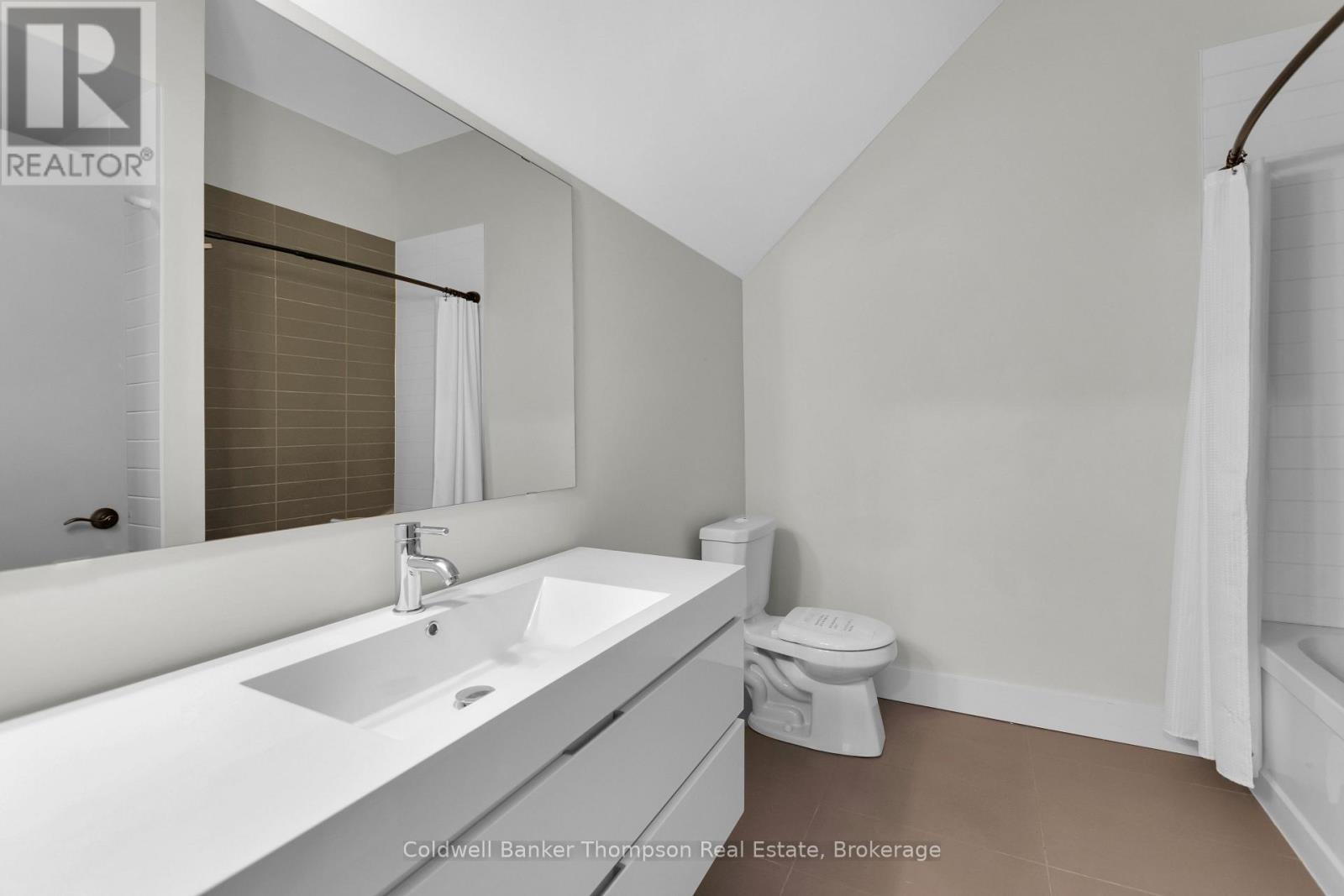 302 - 1 Tree Tops Lane, Huntsville, Ontario  P1H 1A9 - Photo 34 - X12957720