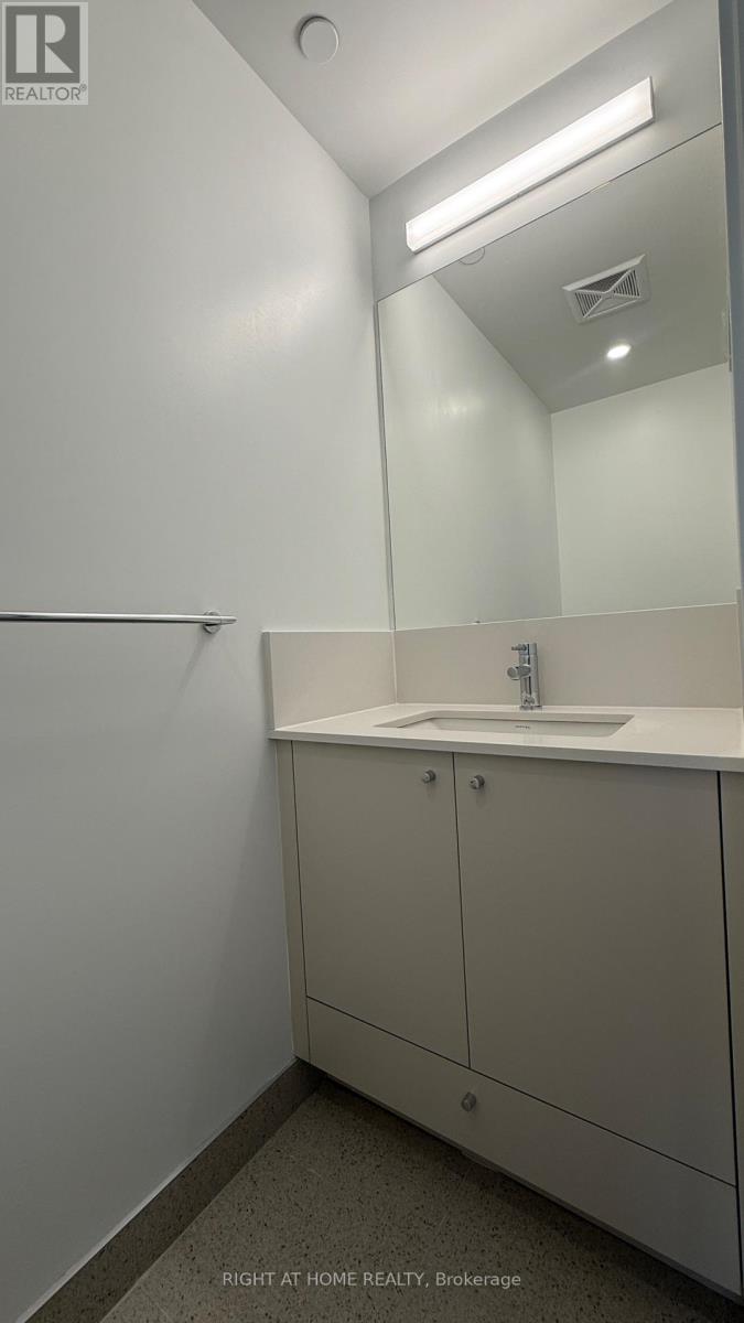 627 - 30 Dreamers Way, Toronto, Ontario  M5A 0Y7 - Photo 9 - C12843932