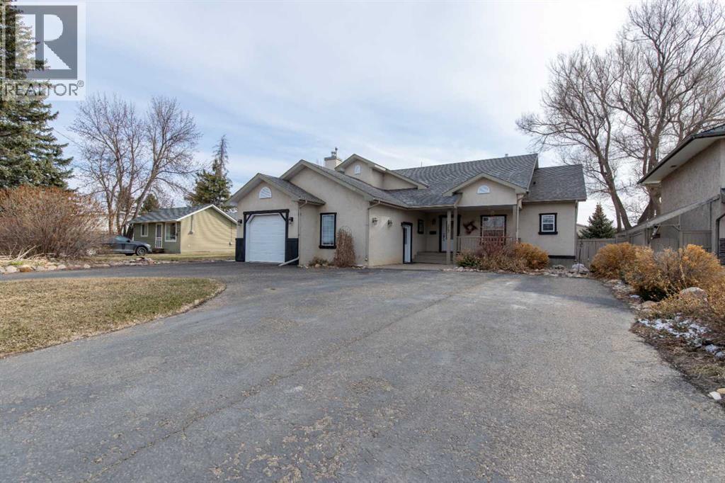 217 N 200 E, Raymond, Alberta  T0K 2S0 - Photo 38 - A2298549