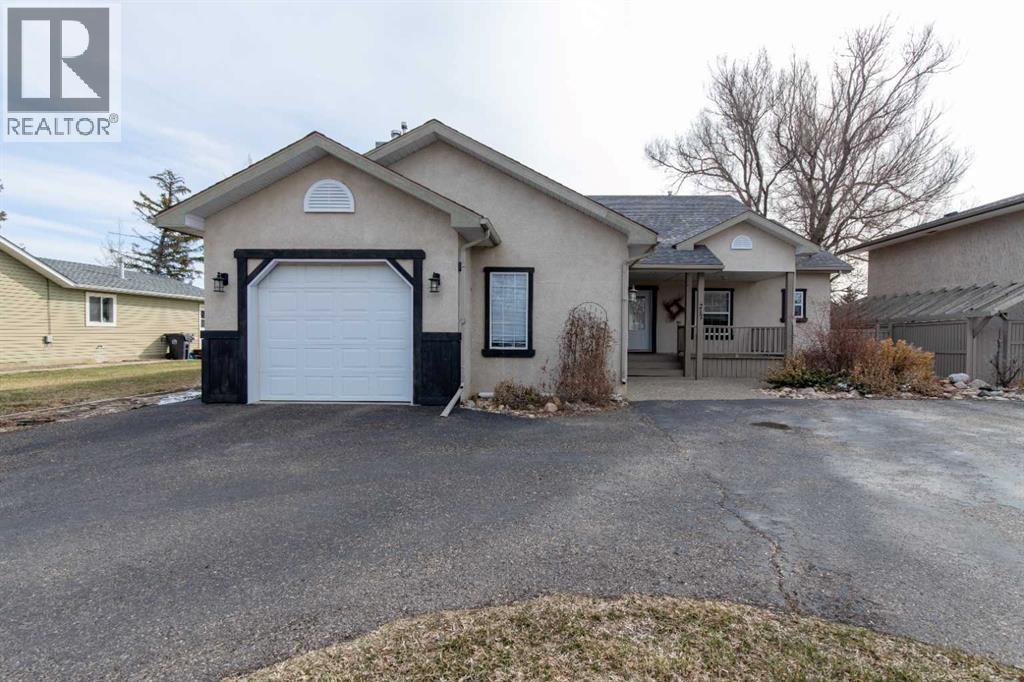 217 N 200 E, Raymond, Alberta  T0K 2S0 - Photo 1 - A2298549