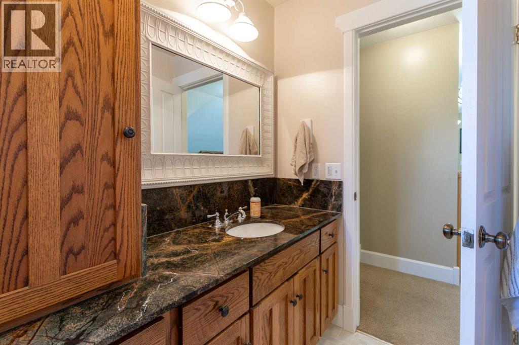 217 N 200 E, Raymond, Alberta  T0K 2S0 - Photo 36 - A2298549