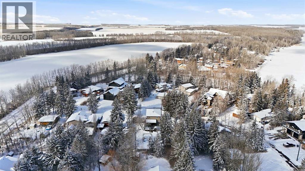 17 Hummingbird Lane, Half Moon Bay, Alberta  T4S 1S1 - Photo 37 - A2296188