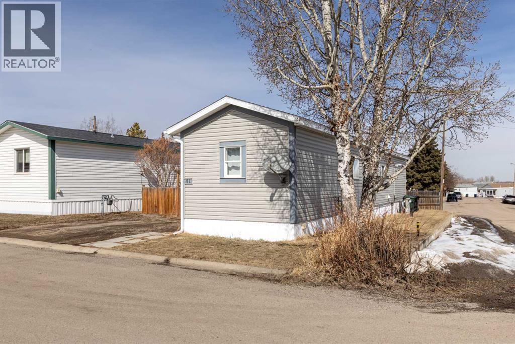 41, 1190 15 Avenue, Didsbury, Alberta  T0M 0W0 - Photo 2 - A2296380