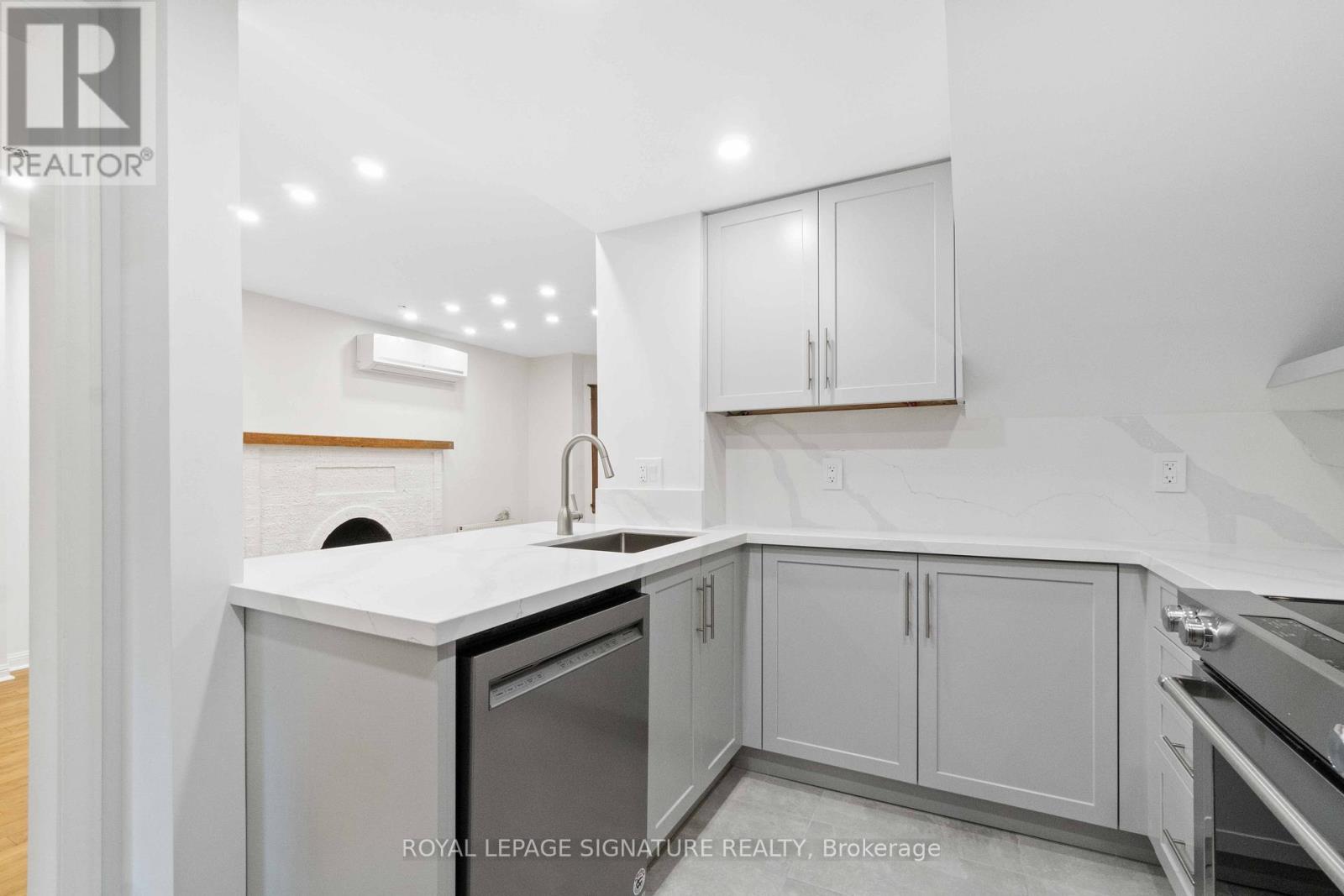 Main - 165 Arlington Avenue, Toronto, Ontario  M6C 2Z3 - Photo 12 - C12957678