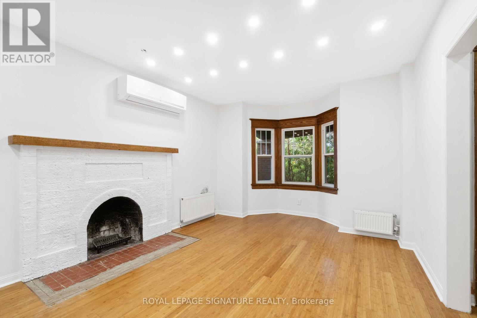 Main - 165 Arlington Avenue, Toronto, Ontario  M6C 2Z3 - Photo 7 - C12957678