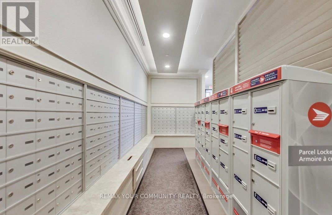 525 - 35 Saranac Boulevard, Toronto, Ontario  M6A 2G5 - Photo 5 - C12957694