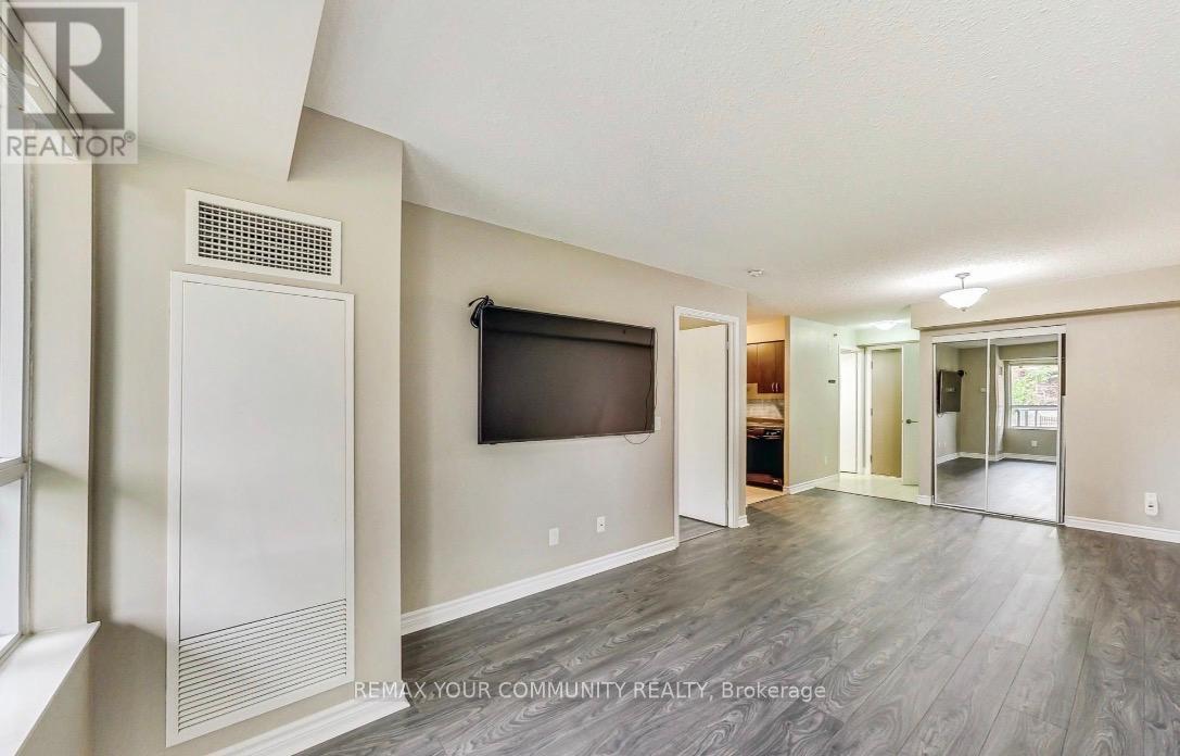 525 - 35 Saranac Boulevard, Toronto, Ontario  M6A 2G5 - Photo 6 - C12957694