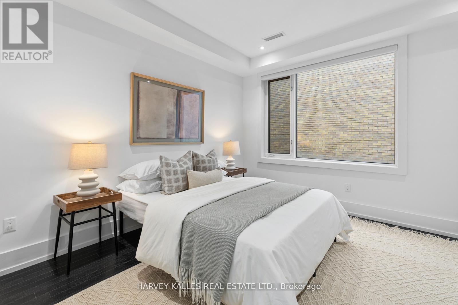 5a Sylvan Avenue, Toronto, Ontario  M6H 1G2 - Photo 23 - C12957696