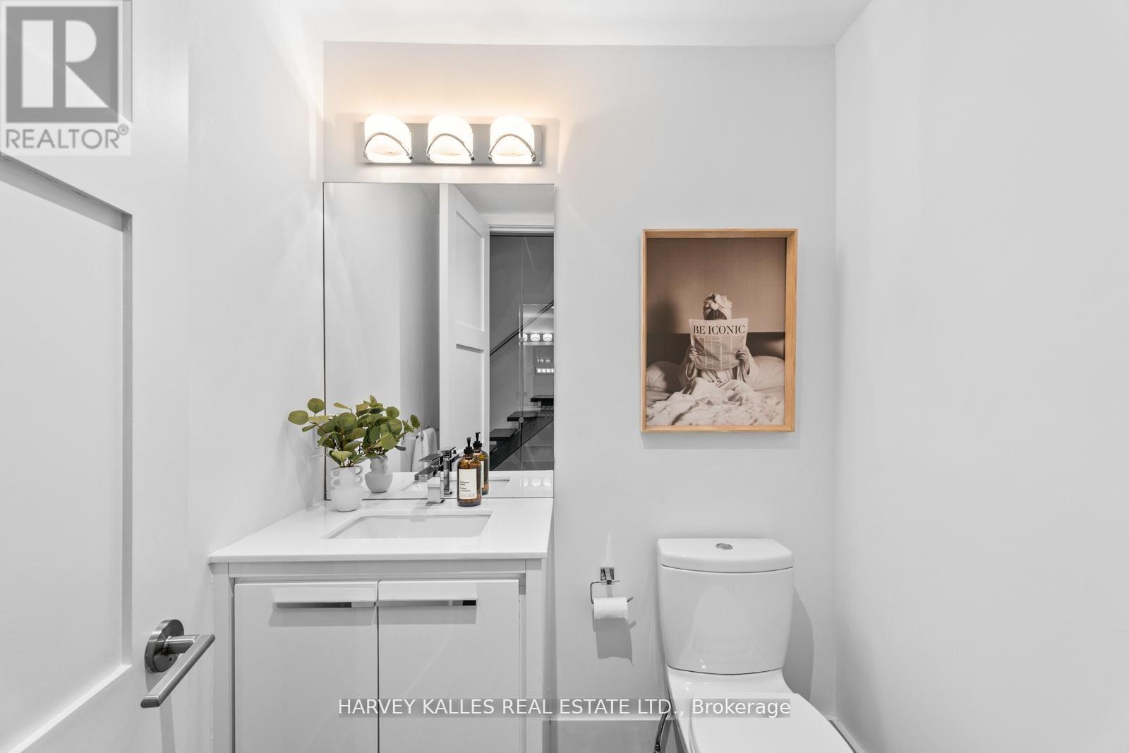 5a Sylvan Avenue, Toronto, Ontario  M6H 1G2 - Photo 27 - C12957696