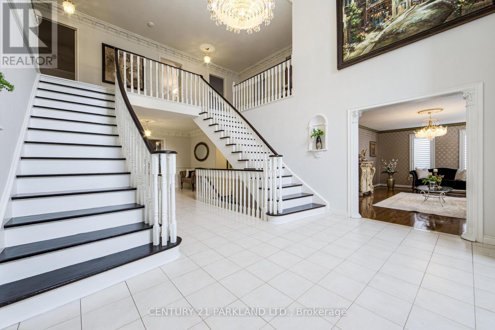 1 Radley Street, Vaughan, Ontario  L4L 8J7 - Photo 2 - N12957680