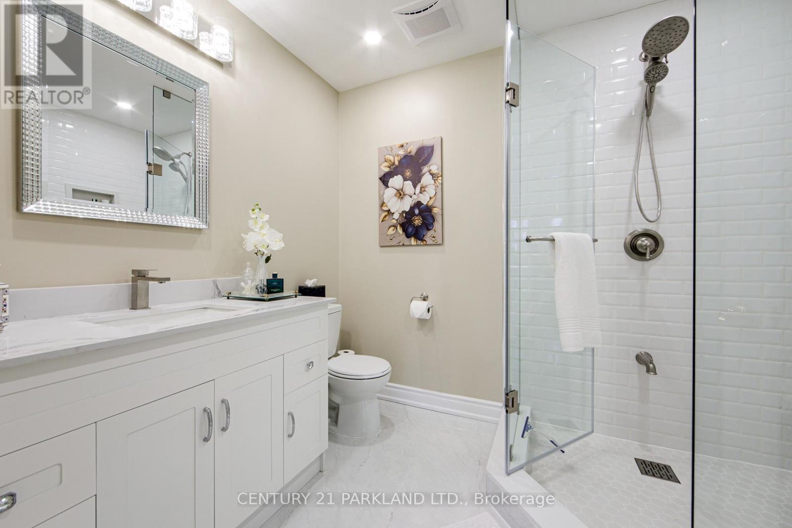 1 Radley Street, Vaughan, Ontario  L4L 8J7 - Photo 28 - N12957680