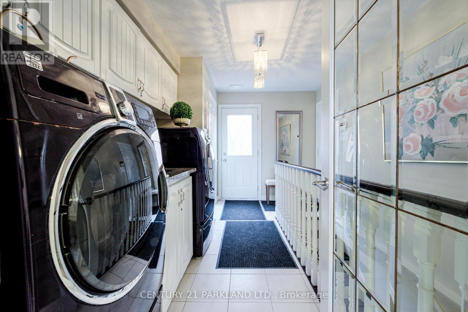 1 Radley Street, Vaughan, Ontario  L4L 8J7 - Photo 39 - N12957680