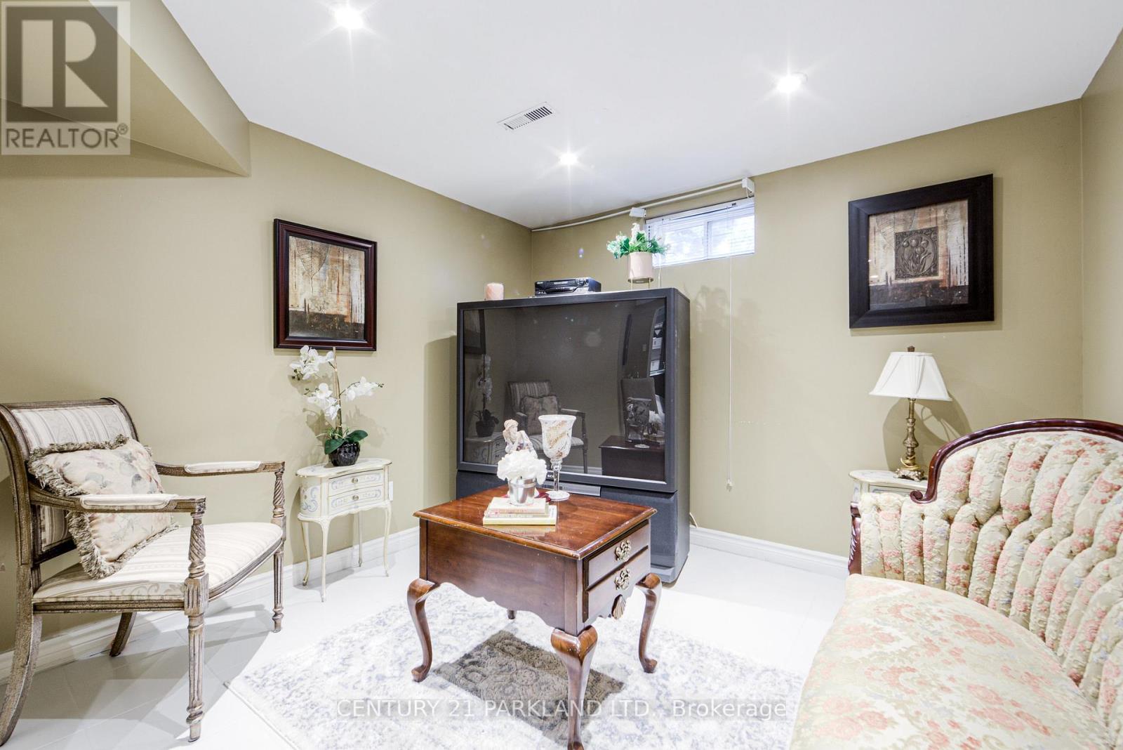 1 Radley Street, Vaughan, Ontario  L4L 8J7 - Photo 41 - N12957680