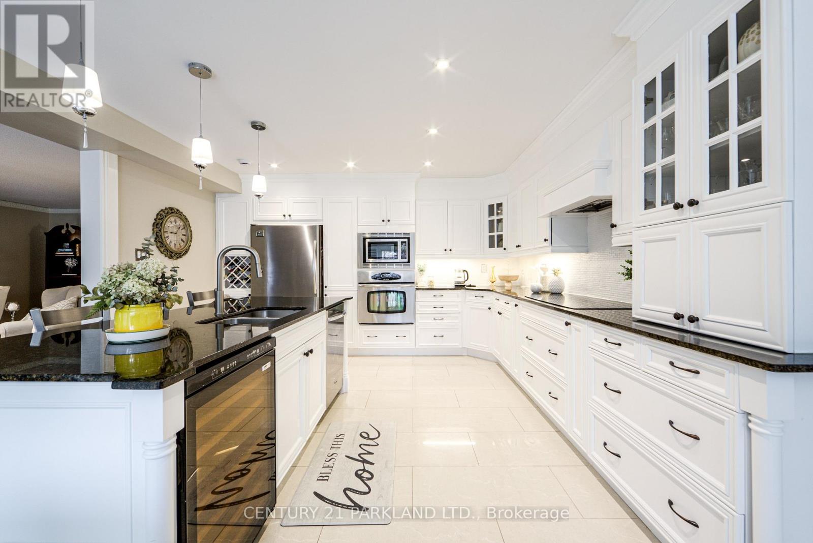 1 Radley Street, Vaughan, Ontario  L4L 8J7 - Photo 9 - N12957680