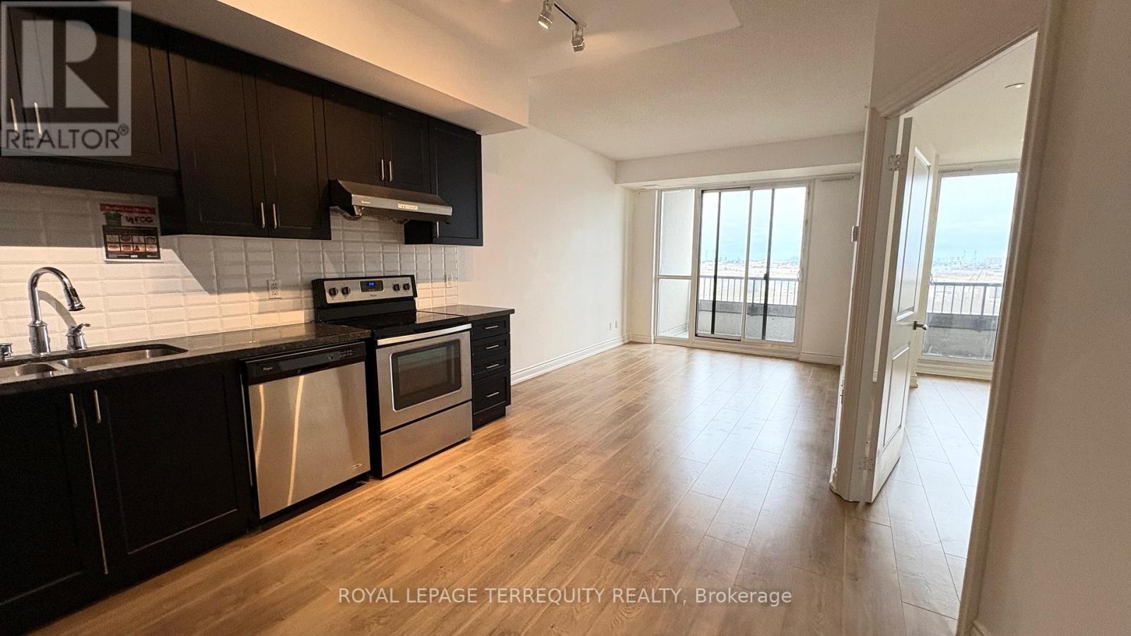 1609 - 38 Cedarland Drive, Markham, Ontario  L6G 0G7 - Photo 4 - N12957714