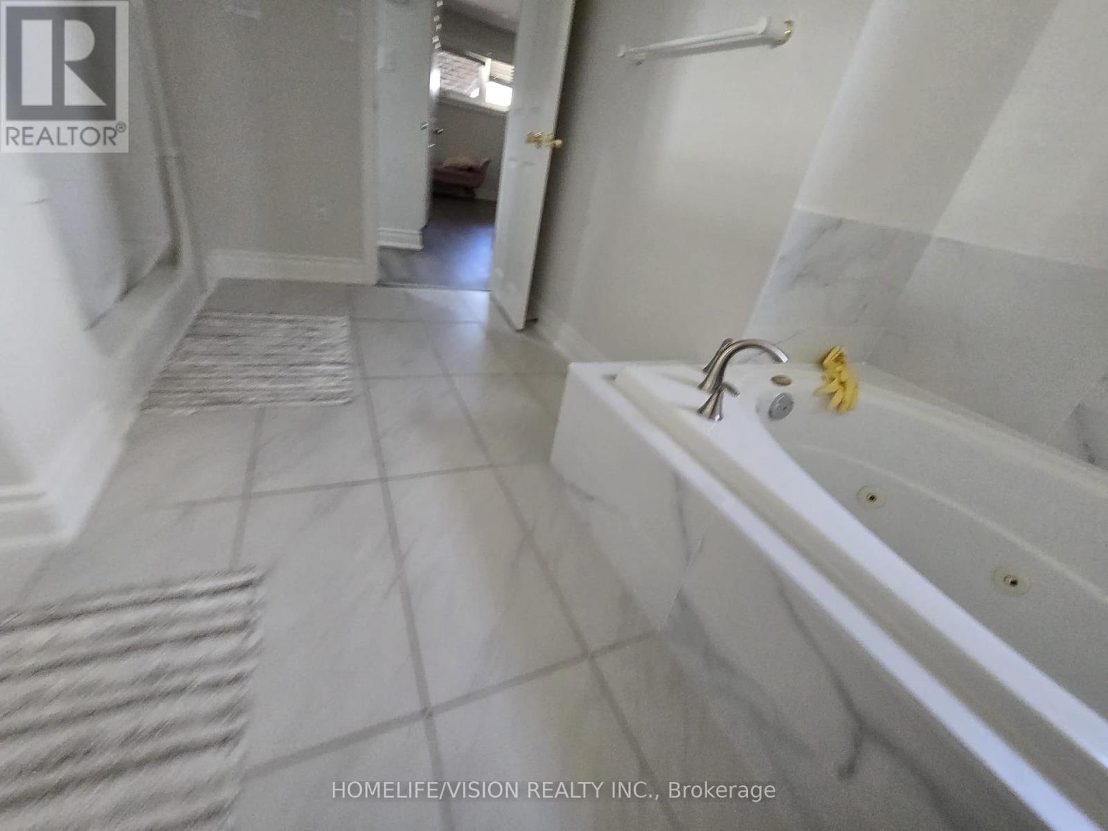 2082 River Road W, Wasaga Beach, Ontario  L9Z 2V8 - Photo 21 - S12957660