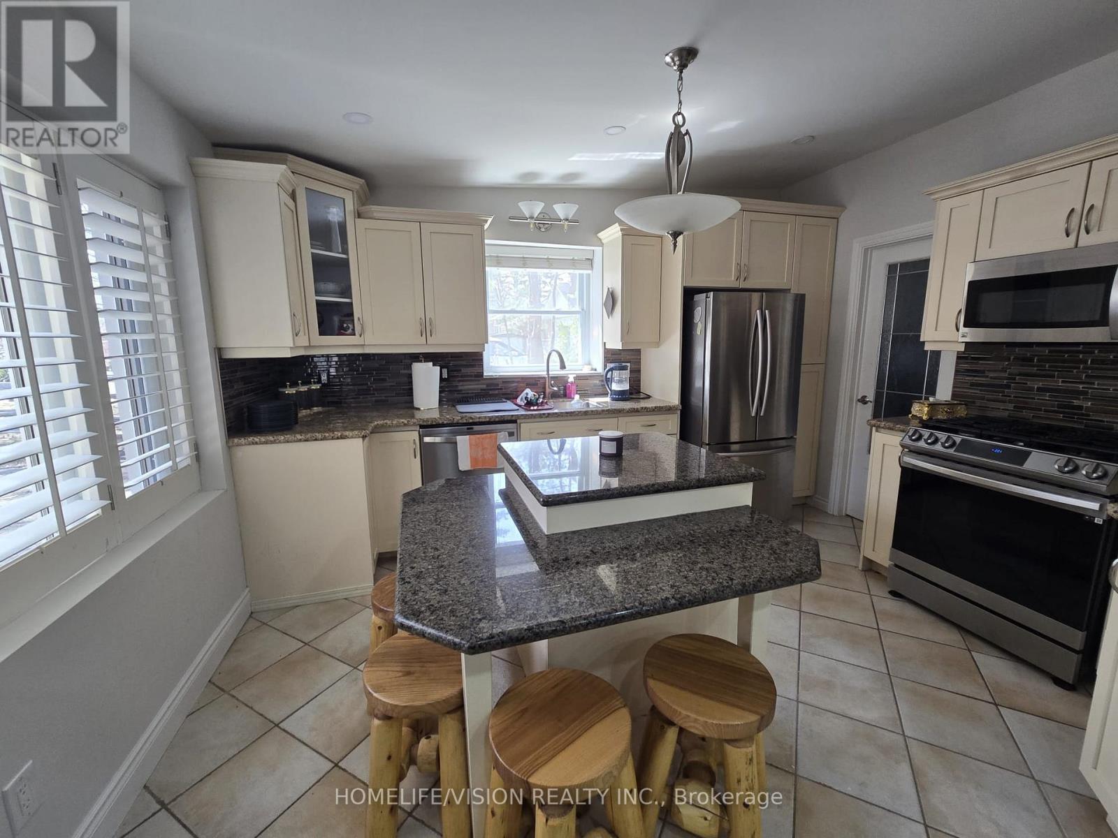 2082 River Road W, Wasaga Beach, Ontario  L9Z 2V8 - Photo 7 - S12957660