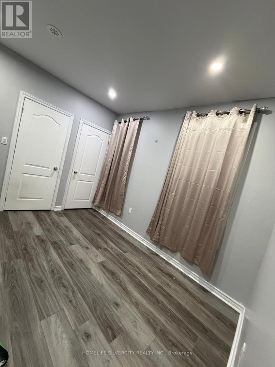 8b Times Road, Toronto, Ontario  M6E 3B7 - Photo 3 - W12957664