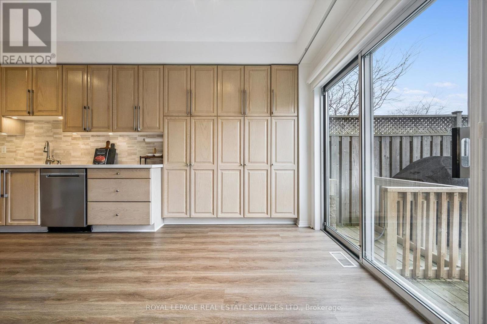 1888 Stevington Crescent, Mississauga, Ontario  L5N 7S5 - Photo 15 - W12957692