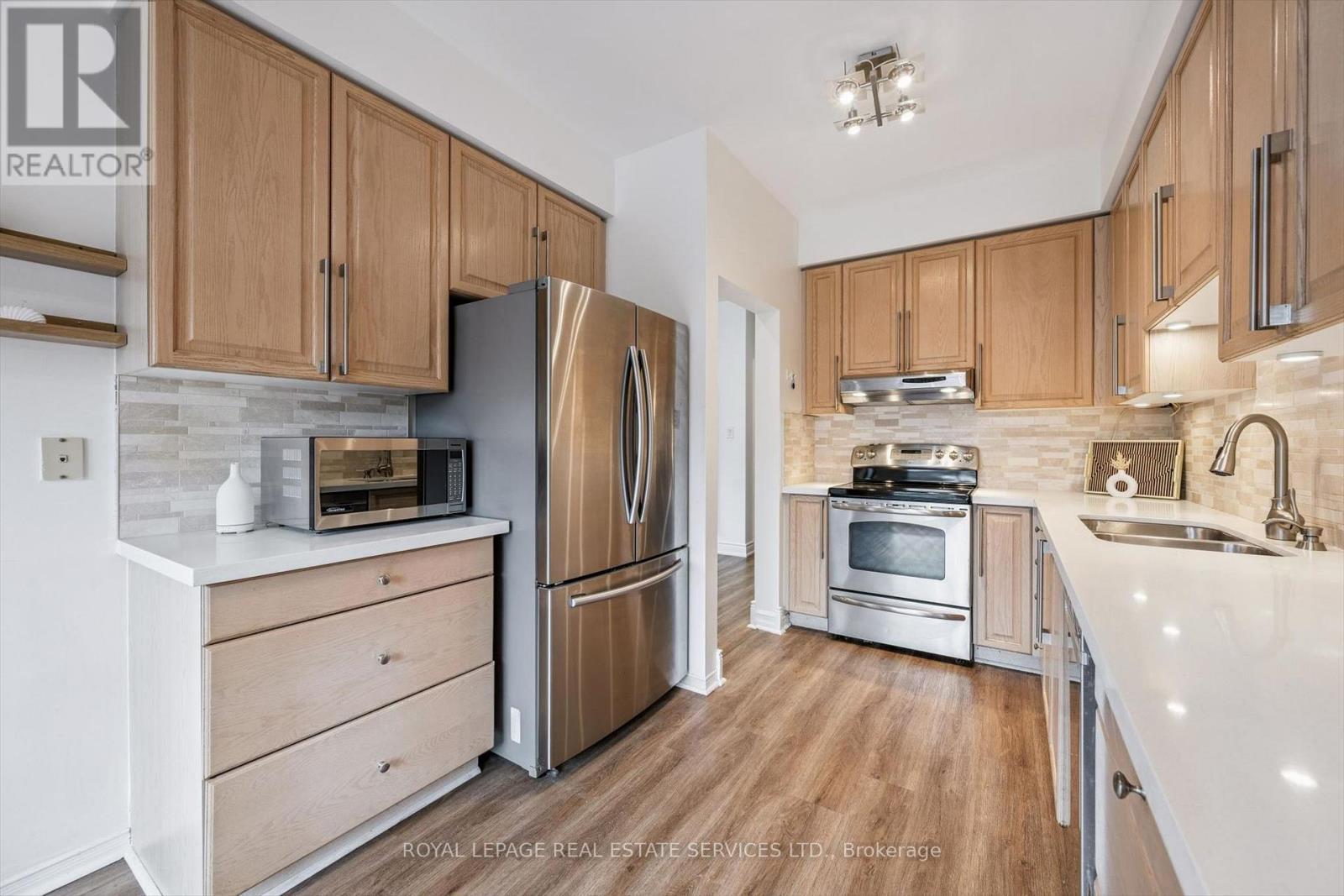 1888 Stevington Crescent, Mississauga, Ontario  L5N 7S5 - Photo 17 - W12957692