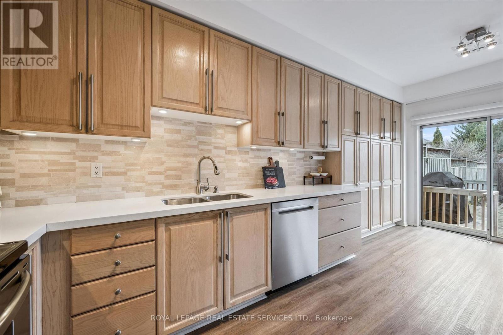 1888 Stevington Crescent, Mississauga, Ontario  L5N 7S5 - Photo 19 - W12957692