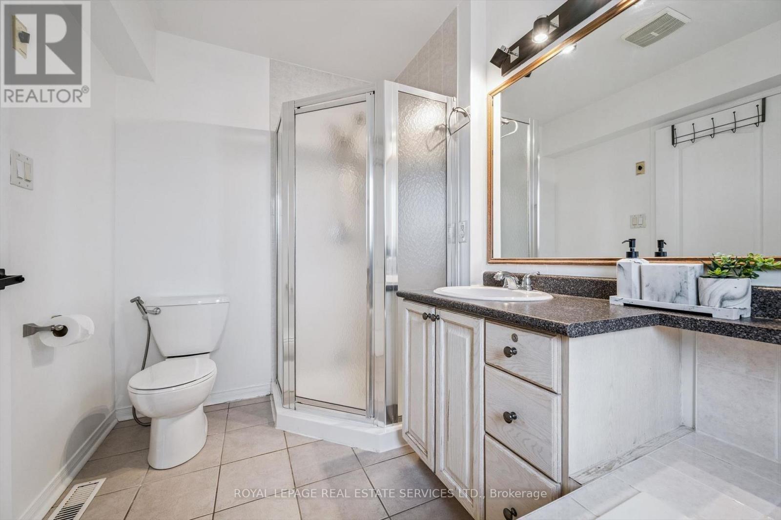 1888 Stevington Crescent, Mississauga, Ontario  L5N 7S5 - Photo 25 - W12957692