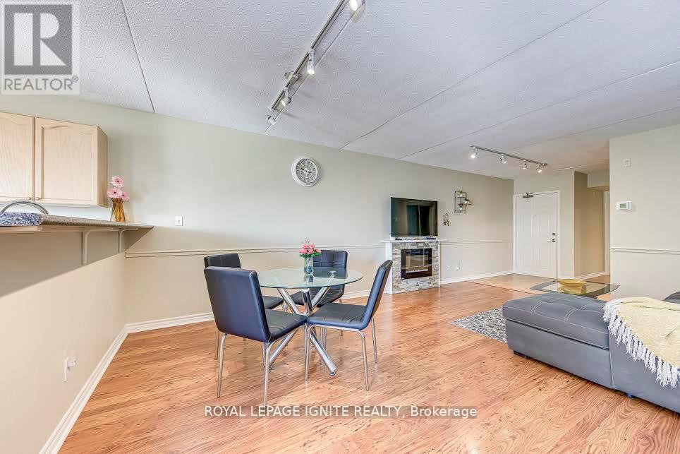 211 - 1820 Walkers Line, Burlington, Ontario  L7M 4V4 - Photo 13 - W12957706